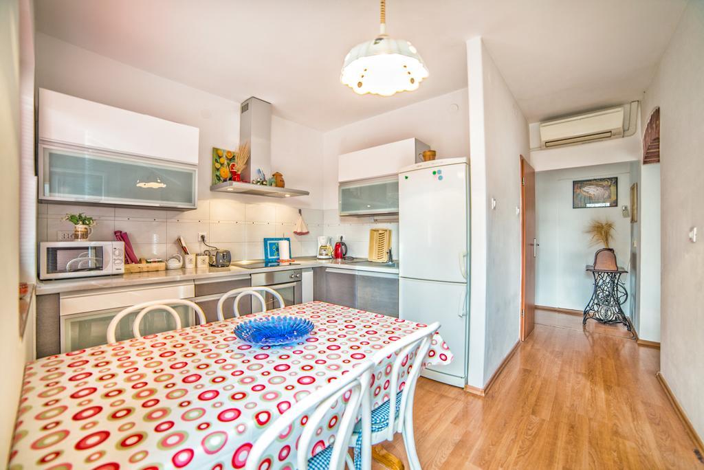 Iva Apartment *